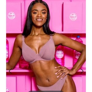 Curvy Kate Daily Plunge Bra